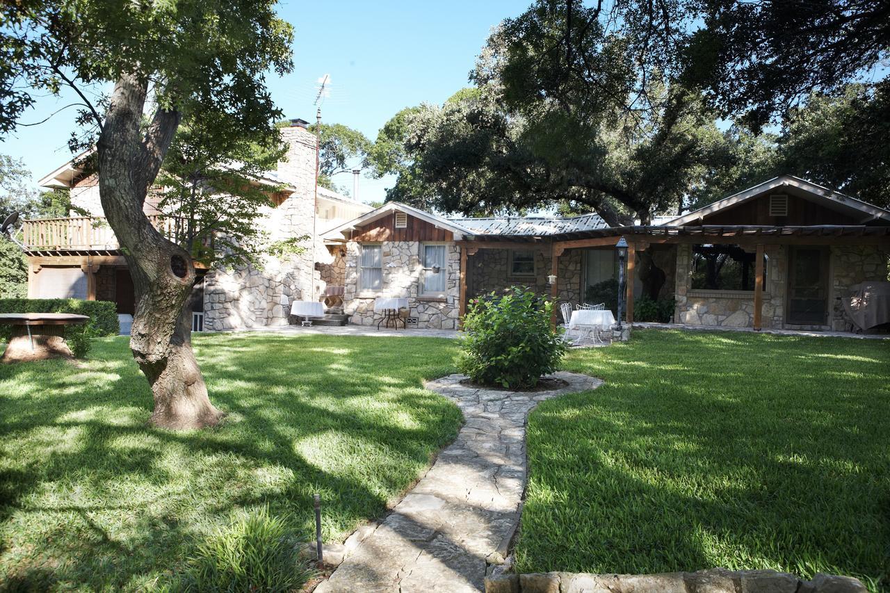 Acorn Bed And Breakfast Boerne Exteriör bild